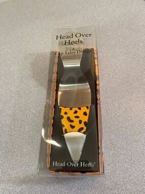 Head Over Heels Stainless Cake or Pie Server with a Heel.